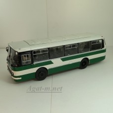 ЛАЗ-695Р автобус